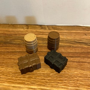 Powder Keg and Strong Box set for 3-3/4 inch Action figures 1/18 Scale