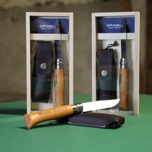 Opinel Taschenmesser No 08 mit Gravur & Etui – personalisiertes Messer mit Geschenkbox, Geschenk für Männer und Outdoor-Fans