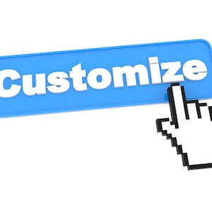 Puede incluir: Un botón azul con la palabra "Personalizar" en texto blanco. Un cursor de ratón blanco se cierne sobre el botón.