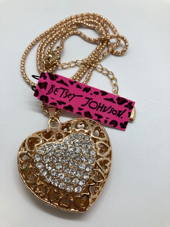 Betsey Johnson Heart Pendant Necklace 