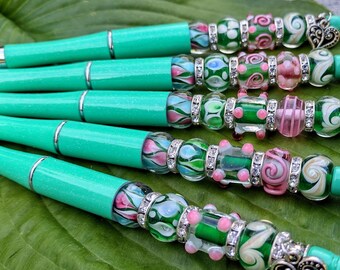 Handcrafted Glass Beaded Ballpoint Pen: Elegant Pastel Green