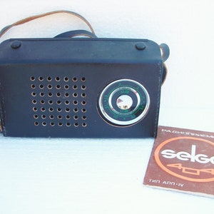 Vintage Kleines Radio WORKING Transistor Portable FM Radio Made in UDSSR 1970er Jahre