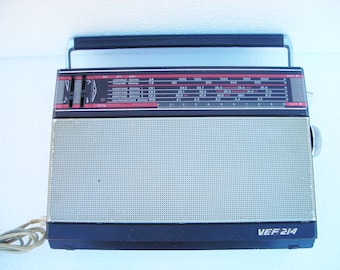 Vintage radio transistor WORKING Old radio receiver  USSR 1980s