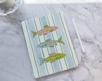 Cute Fish iPad Case, iPad Air 2025 iPad 10 10.9" 2022 iPad 11th Case Pro 12.9'' 2021 iPad Pro Case iPad mini 6, iPad 9/8,10.2",iPad Cover