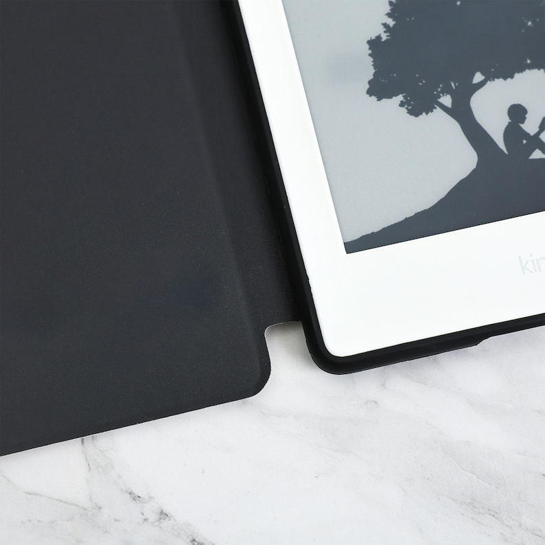 White Daisy Unique Kindle Case, Personalized Kindle Cover for Kindle Paperwhite1/2/3/4, Kindle 2019/2022, Kindle 10th 11th Generation Cover zdjęcie 6