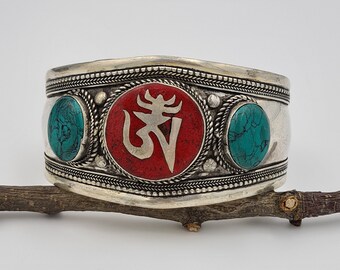 Large Buddhist Bangle, Ethnic  Bracelet, Mantra Bangle Bracelet, Ethnic Cuff, Nepalese Lapiz Lazuli Bracelet, Bangle, Boho Style