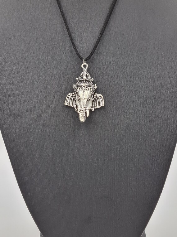 Lord Ganesha Necklace, Buddhist Pendant,  Remover of Obstacles, Nepalese Ethnic Jewellery, Boho Style, Meditation