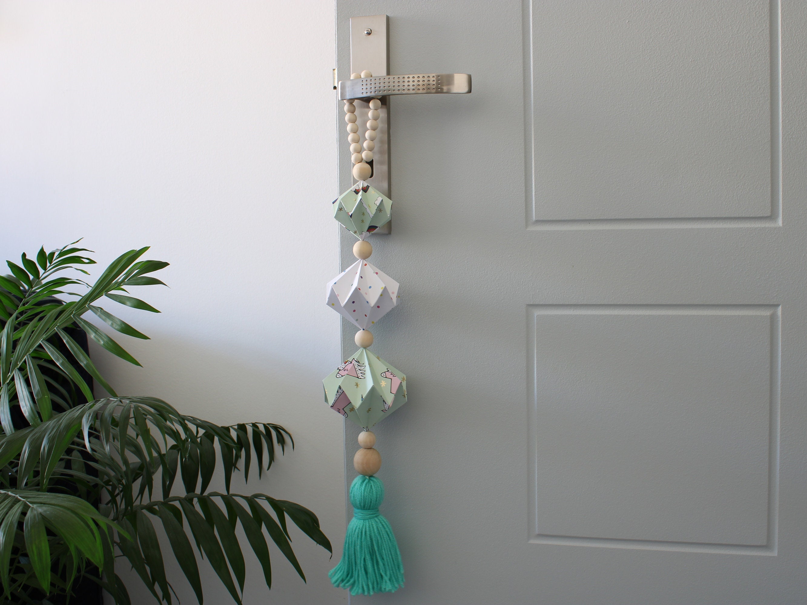 Suspension de 3 Diamants en Origami - Décoration Porte/Fenêtre Chambre Enfant/Ado Papier Blanc/Vert 