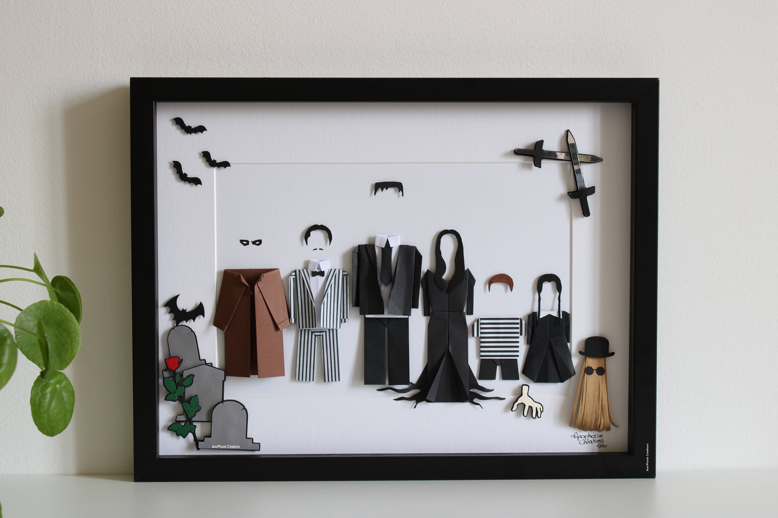 Cadre Inspiration Famille Addams - Papier Origami Films Fantasy Morticia Gomez Mercredi Fétide La Ch