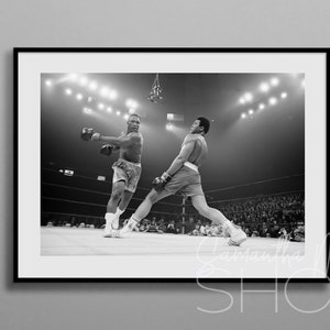 Joe Frazier vs Muhammad Ali (1971) &quot;The Fight of the Century&quot; at Madison Square Garden in New York City
