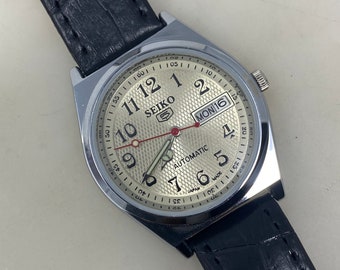 Vintage Seiko 5 Automatik 6349 23 Jewels Uhr - Klassische Japanische Uhr mit Gelbem Zifferblatt, Tag / Datum Funktion