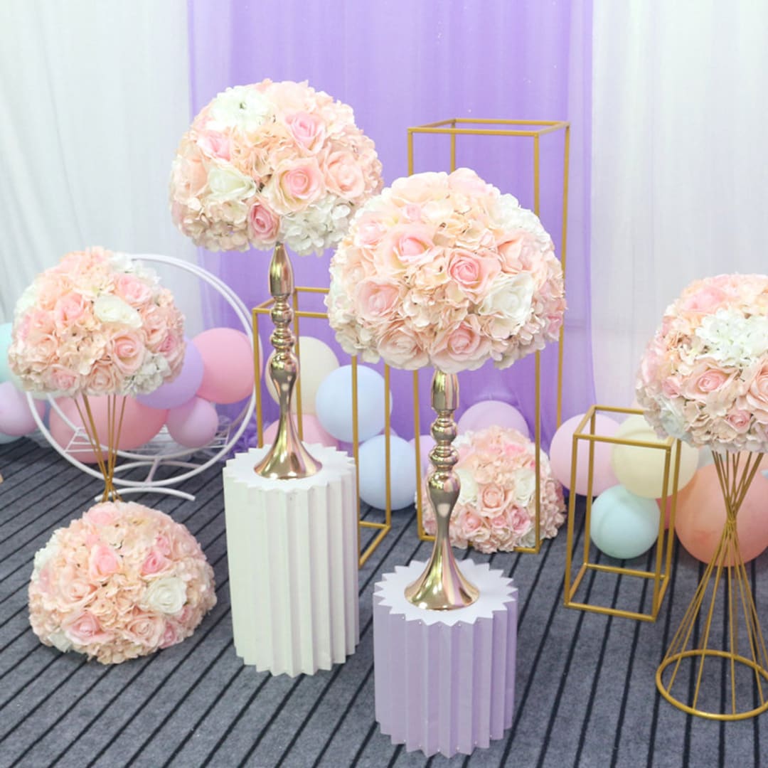 MECCANIXITY Lot De 1200 Pétales De Rose Artificielles En Soie Pour Mariage, Centres De Table De Mariage, Décoration De Fête - Rose Clair - 5,1 X 5,1