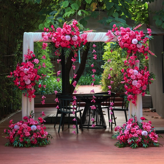 hanging floral arrangements for weddings