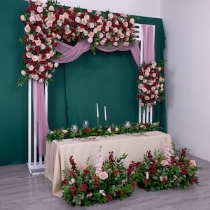 Red & Pink Rose Flower Arrangement: Wedding Table Decor