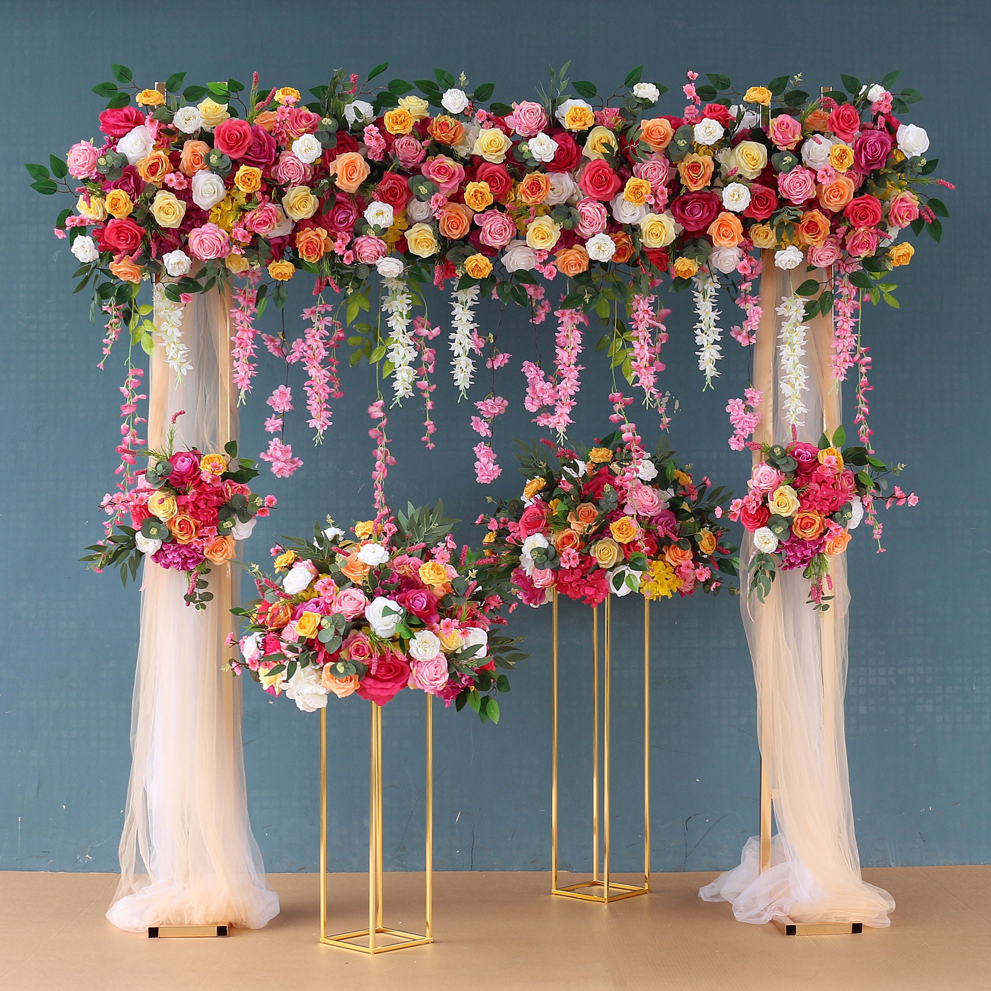 AVM design room バングル　FLOWER Colorful Flower Arrangement Flower Row Wedding Flower Stand