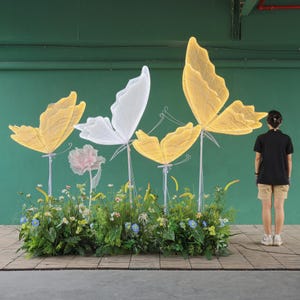 Lampada da terra a forma di farfalla per matrimonio Lampada da soffitto a forma di farfalla creativa Decorazione a sospensione a forma di farfalla per matrimonio Natale