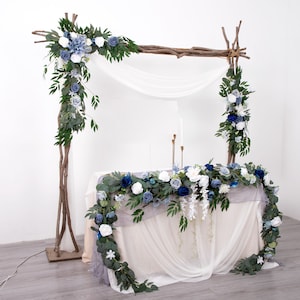 Disposizione di fiori artificiali personalizzati Fila floreale di rose bianche blu per decorazioni per fondali nuziali Hang Corner Flower Event Props
