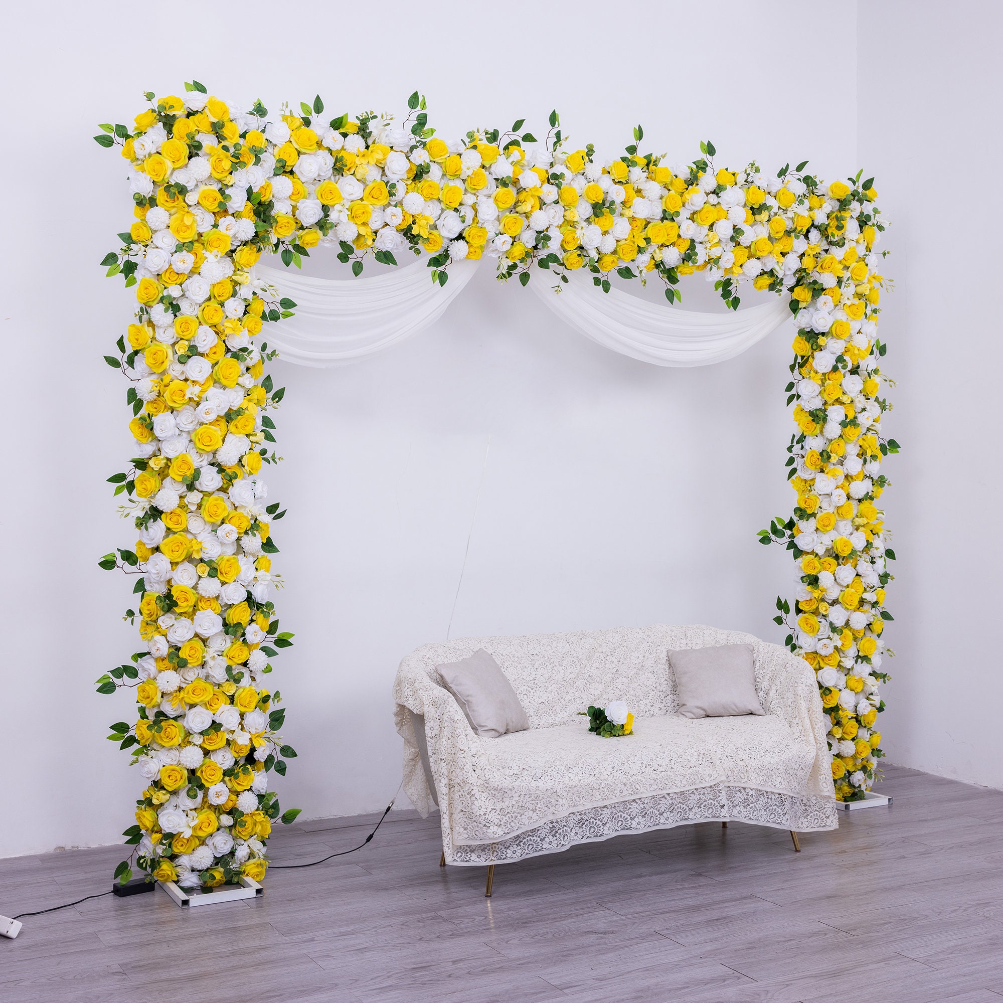 Outdoor Wedding Event Party Backdrop Decoration Yellow White Series Rose Hydrangea Floral Arrangement Metal Arch Props Customized