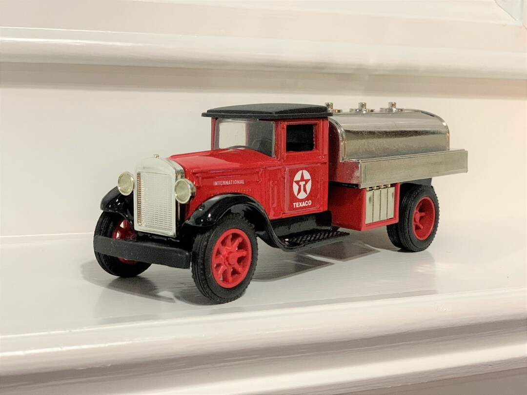 American Classic Texaco Tanker Truck Bank, Scale Models, Ertl