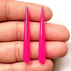 ルビーカルセドニードロップペア：ジュエリーペンダント用の滑らかなロングティアドロップ - 30 x 6 mm、50 x 6 mm