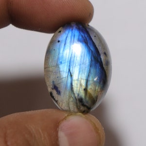 Blue Flash Labradorite Cabochon: Oval Gemstone for Jewelry Making (27x20x8 mm, 36.30 Carat