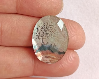 Cabochon a doppietto di agata dendritica panoramica: pietra preziosa ovale sfaccettata (25x19x5 mm)