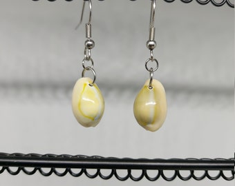 Shell earrings