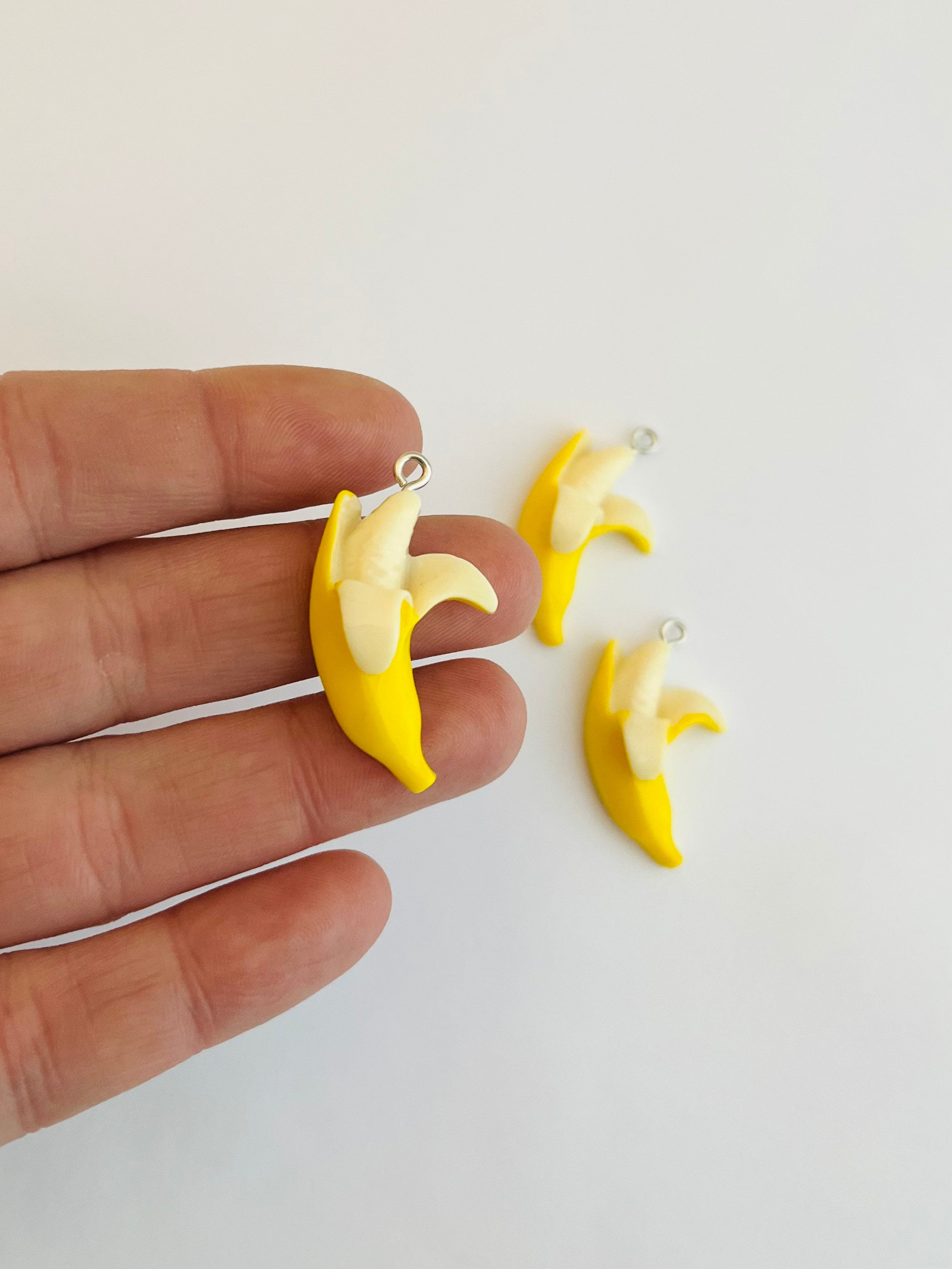 5pcs Cute Fruit Charms, Fruit Charms, Resin Banana Pineapple Kiwi Pitaya  Charms Pendant, DIY Jewelry Findings Craft 