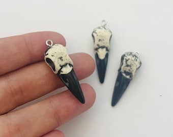 Lg Bird Skull Charm Pendant (Magpie)