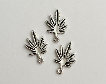 10pc SM Pot Leaf Charms 13mm x 19mm (Silver)