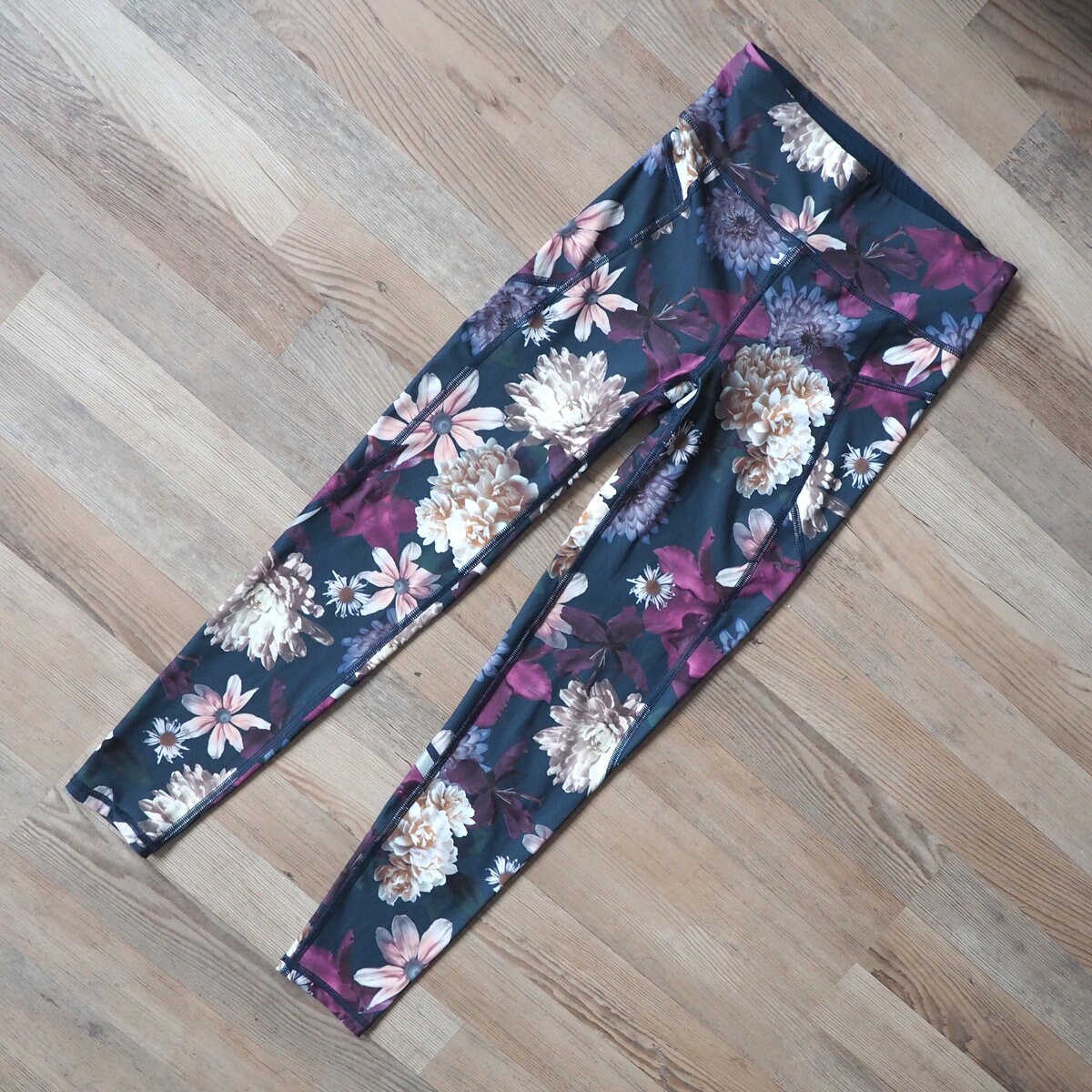 Sweaty Betty the Zero Gravity Floral 
