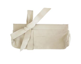 NATALIA BRILLI creme farbene Leder Clutch Tasche