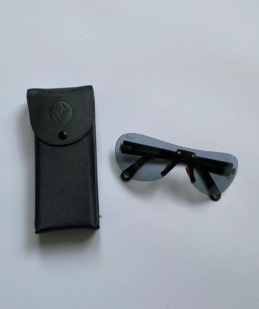 HISTORIE DE VOIR Leather Sunglasses - Etsy Israel display picture 1