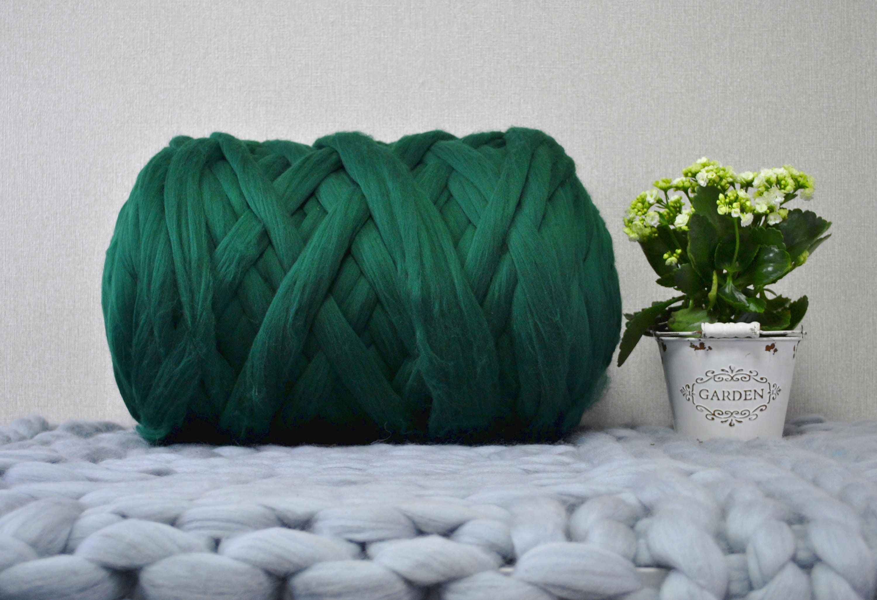 Dark green extra thick yarn Merino Wool Top super chunky yarn | Etsy