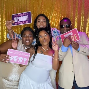 Accesorios divertidos para fotomatón de bodas