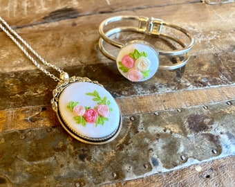 Conjunto bordado, collar y pulsera a juego, bordado vintage floral, joyería de bordado