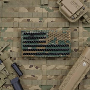 Laser geschnittene Woodland MARPAT Reverse American Flagge Patch