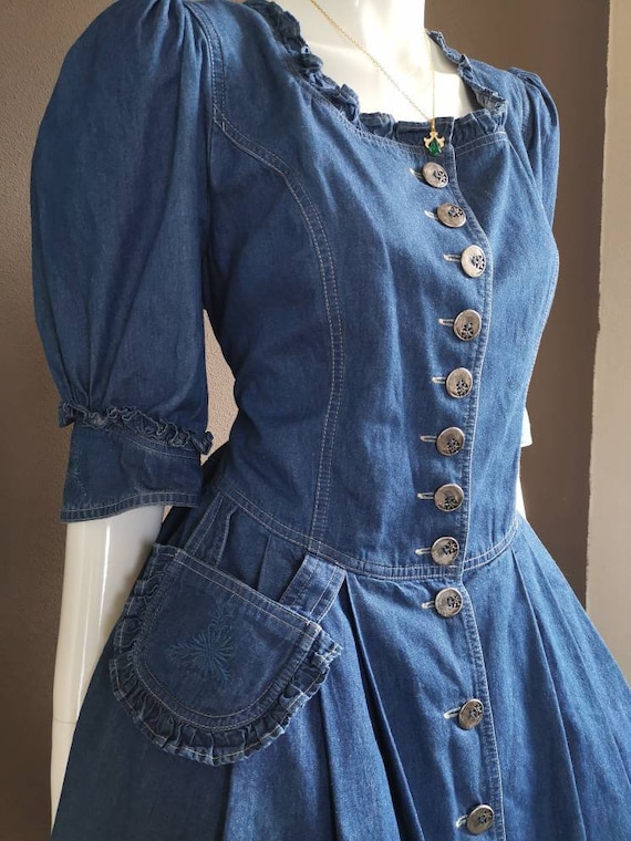 Vintage 70s blue denim bavarian dress (7042)