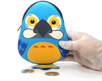 Hand-Painted Macaw Coin Purse: Blue & Gold Animal Portrait Bag