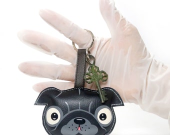 Black Pug keychain,Pug bag charm,handmade keychain for animals lovers,sweet animals,cute cat and dog keychain.