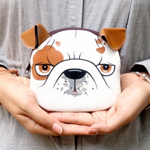 Bolsa de moedas bulldog inglês. Bolsa pintada à mão pequena de couro sintético, bolsa com zíper, carteira para cartão, bulldog inglês, bolsa com retrato de animal