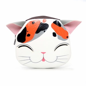 Porte-monnaie chat calicot souriant. Petit sac peint à la main en cuir synthétique, pochette à fermeture éclair, porte-cartes, chat calicot, sac portrait d'animal