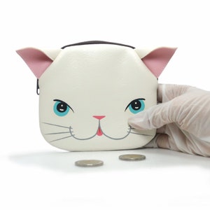 White cat coin purse.hand painted bag small synthetic leather ,Zipper Pouch ,Card wallet,Cute white cat,Animal portrait bag