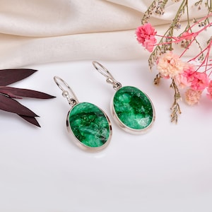 Boucles d&#39;oreilles vert émeraude Boucles d&#39;oreilles en cristal vert Boucles d&#39;oreilles émeraude en forme de larme verte, boucles d&#39;oreilles de mariée, cadeau d&#39;anniversaire, cadeau de naissance.