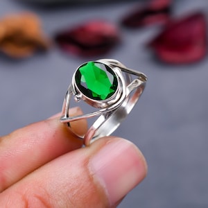 Chrome Diopside Rings, Vintage rings jewelry, 925 Sterling Silver Handmade Ring, Green Stone Ring, Diopside Ring, Oval Ring, Art deco rings
