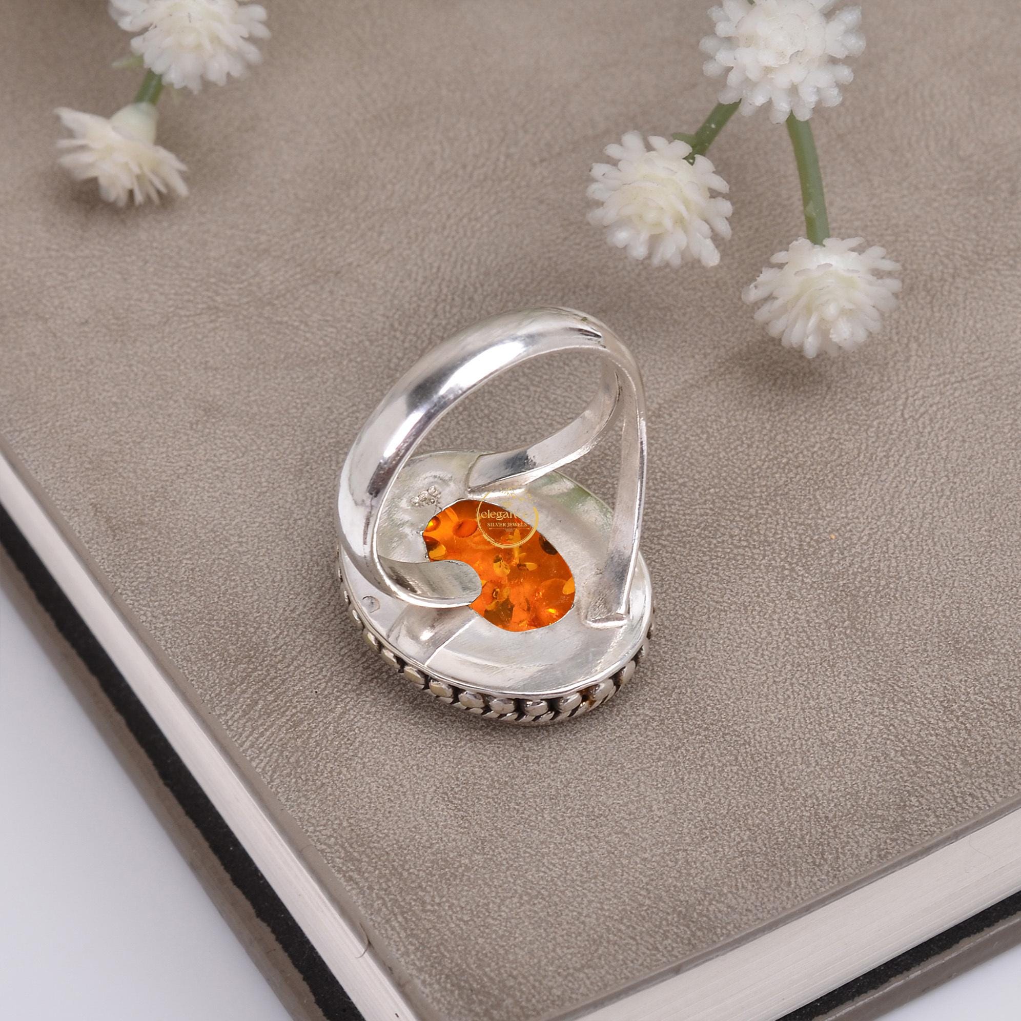 Anello in argento regolabile con Ambra del Baltico