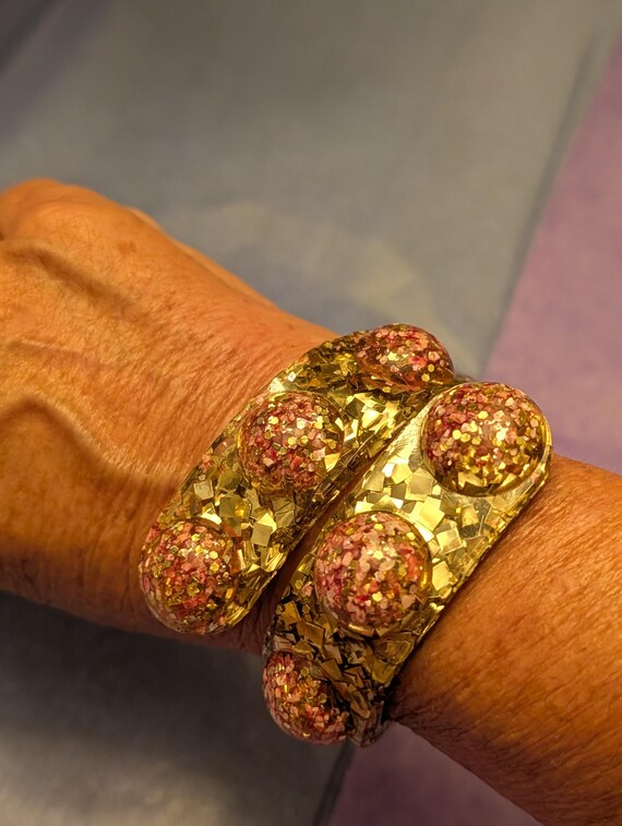 Vtg lucite clamper bracelet - image 6
