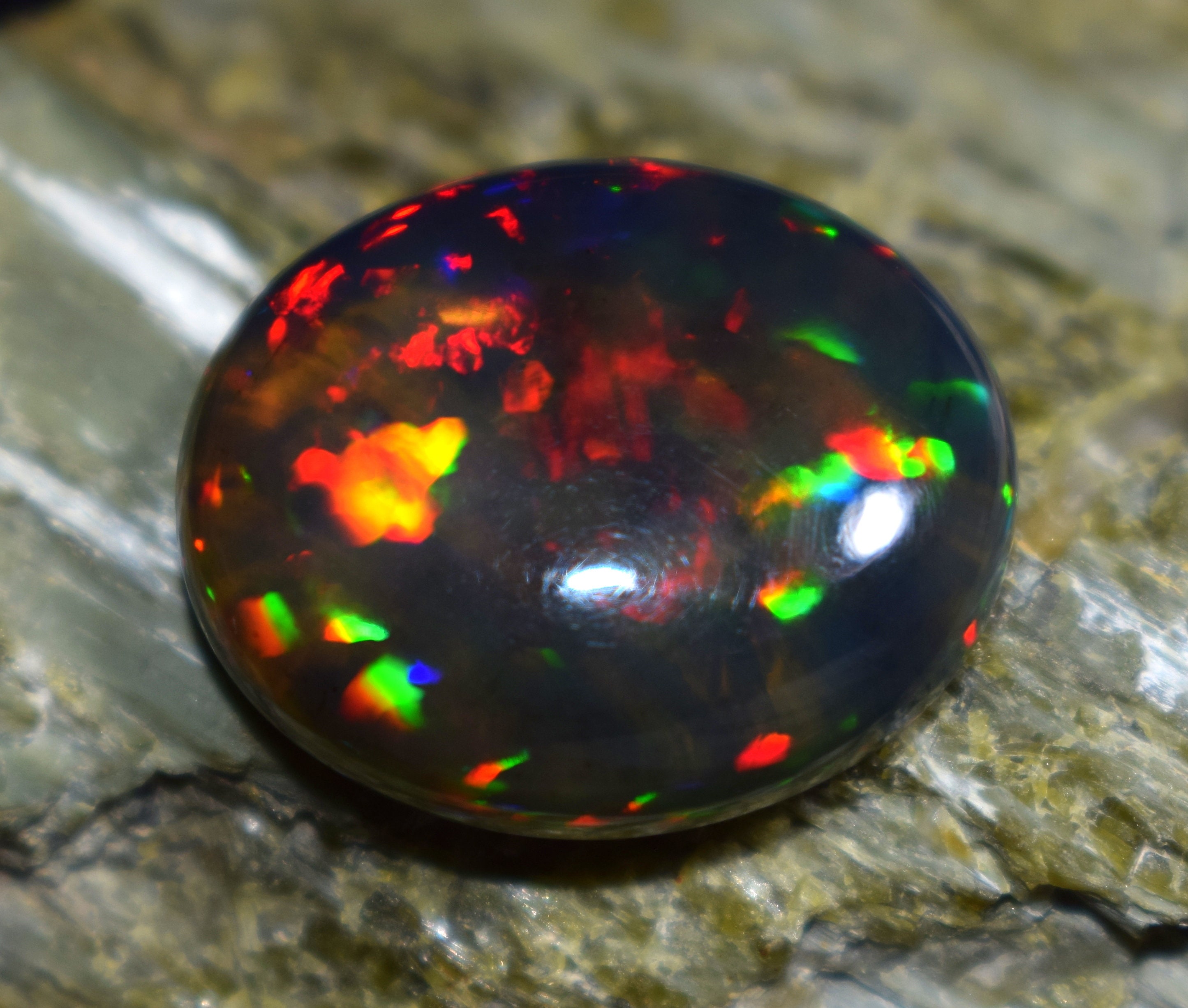 Top Natural Ethiopian Black Heated Opal Gemstone 12.5 Carat Etsy