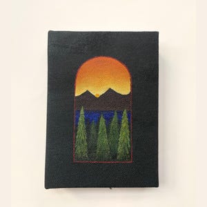 Carnet cartonné recyclé fait main | Reliure copte | Pages infusées de lavande | « Montagnes et lac »