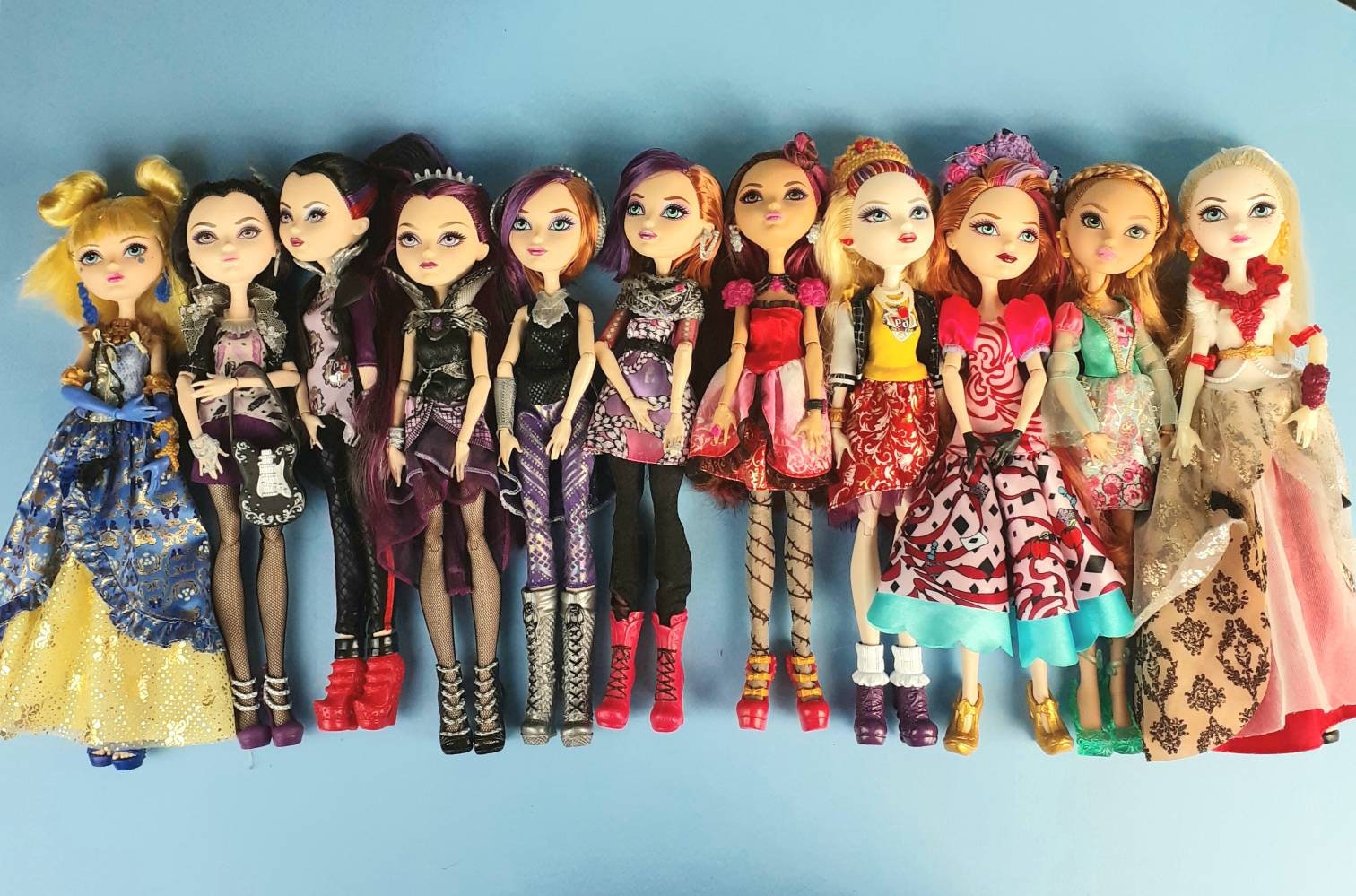 Coleção de Bonecas Basicas Ever After High (Ever After High basic dolls  collection) 